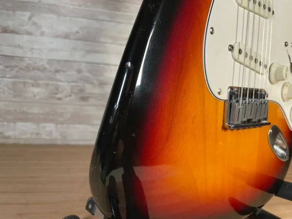 0Fender USA Standard Stratocaster 1990 Sunburst Used Fender USA Standard Stratocaster 1990 Sunburst Used