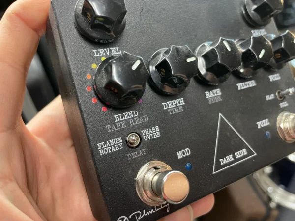 Keeley Dark Side Fuzz Delay Modulation