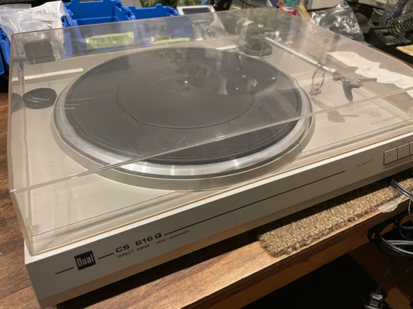 5Dual CS616Q Direct Drive Turntable Dual CS616Q Direct Drive Turntable