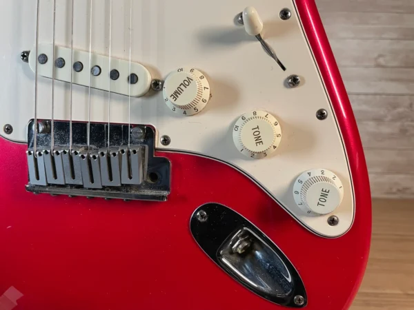 7Fender USA Standard Stratocaster 1992 Fender USA Standard Stratocaster 1992