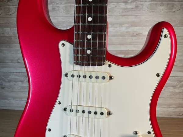 8Fender USA Standard Stratocaster 1992 Fender USA Standard Stratocaster 1992