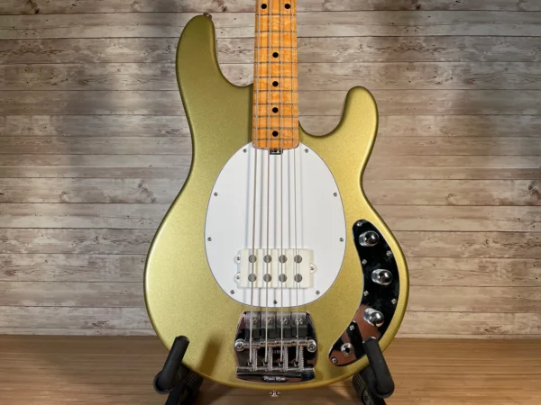 Ernie Ball Classic Stingray 4 El Dorado Gold Used