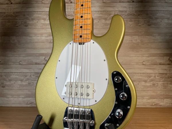 Ernie Ball Classic Stingray 4 El Dorado Gold Used