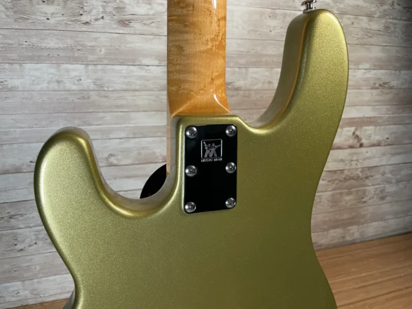 Ernie Ball Classic Stingray 4 El Dorado Gold Used