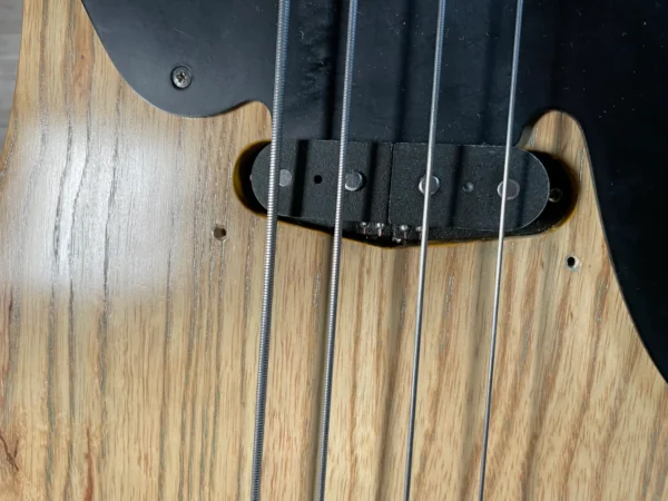 Fender 51 Reissue Crafted in Japan Precision Bass with Fralin Pickup