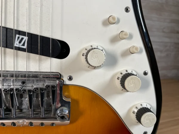 Fender Elite Stratocaster 1983 Used5 Fender Elite Stratocaster 1983 Used