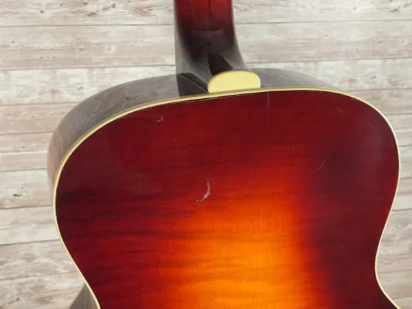Guild GF-30 Sunburst Grand Concert Used