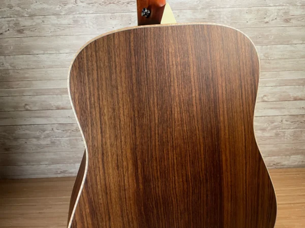 Larrivee D-04 Performer Series Rosewood Used123 Larrivee D-04 Performer Series Rosewood Used