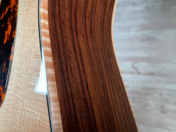 Larrivee D-04 Performer Series Rosewood Used452 Larrivee D-04 Performer Series Rosewood Used