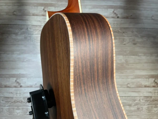 Larrivee D-04 Performer Series Rosewood Used543 Larrivee D-04 Performer Series Rosewood Used