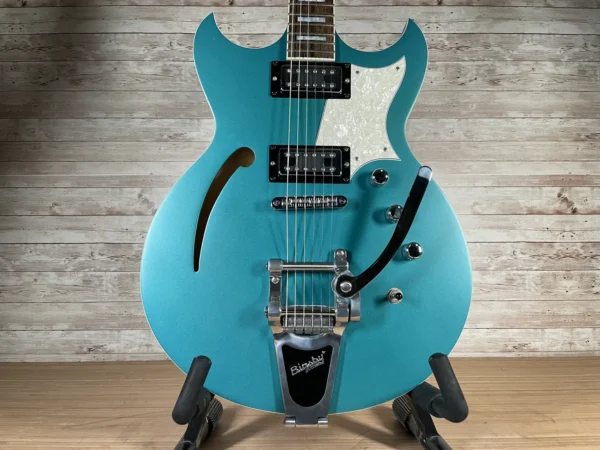 Reverend Tricky Gomez Limited Edition Hollowbody Used221 Reverend Tricky Gomez Limited Edition Hollowbody Used