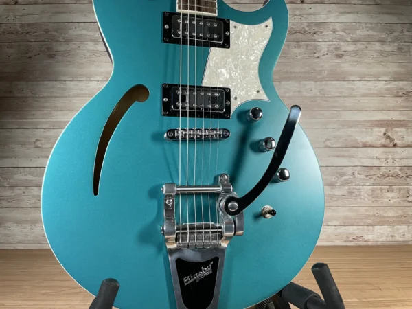 Reverend Tricky Gomez Limited Edition Hollowbody Used54 Reverend Tricky Gomez Limited Edition Hollowbody Used