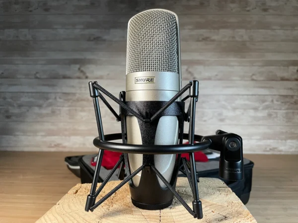 Shure KSM32 Cardioid Condensor Microphone