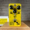 Cool! Sought-after device which does a Slow-gear-style auto swell effect using an optical compressor, so can be used to accomplish both effects. Unique and rare. Includes original box.