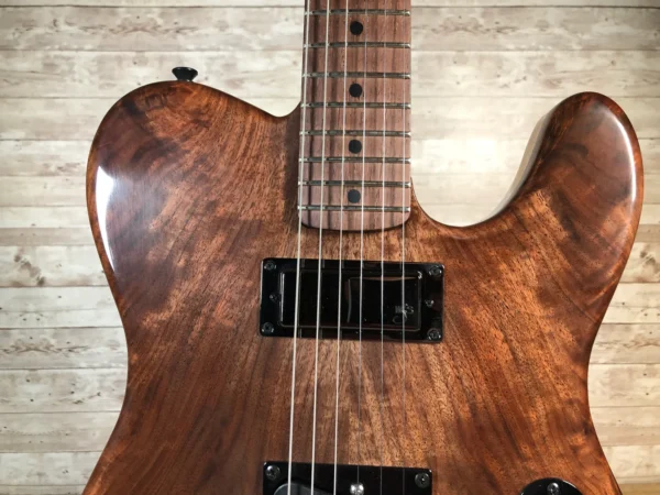 09Caxton Custom Walnut Telecaster Caxton Custom Walnut Telecaster