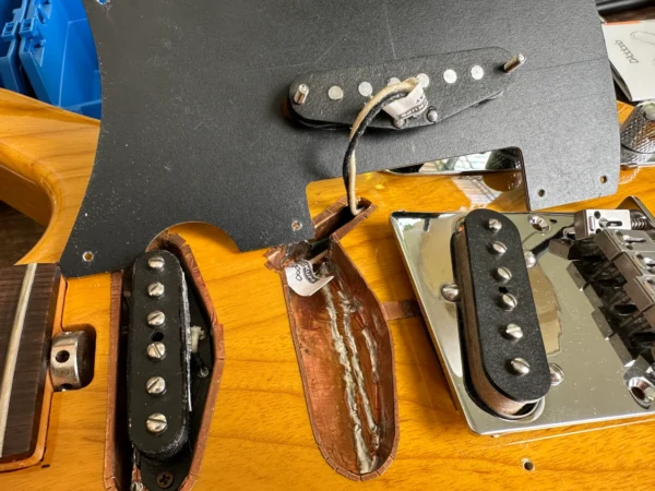 1Parker P-44 P-36 Hybrid with Lindy Fralin Pickups Used Parker P-44 P-36 Hybrid with Lindy Fralin Pickups Used