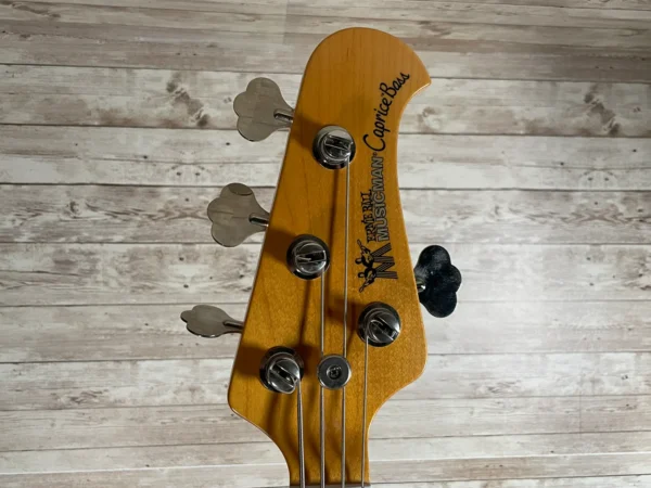 Beautiful and rare passive 4-string from Ernie Ball. The Caprice line is full-scale, offset alder body and satin maple neck, 5-bolt neck joint. Humbucking Musicman P/J pickup configuration with 2x volume and master tone. Super comfortable player with a nice setup. Excellent cosmetic condition with no apparent visible wear. Original moulded case included.