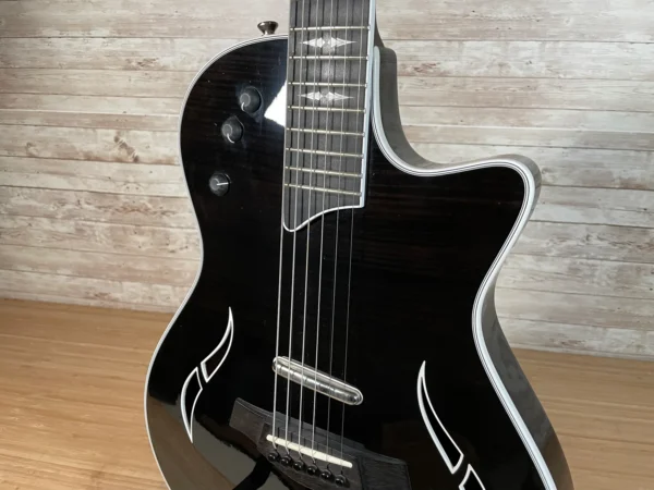 Taylor T5z Pro Thinline Acoustic/Electric Used