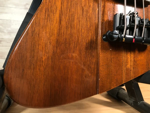 4Gibson Thunderbird Bass Walnut Used Gibson Thunderbird Bass Walnut Used