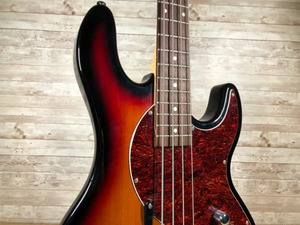 Line 6 Variax 700 Bass + XPS DI Used