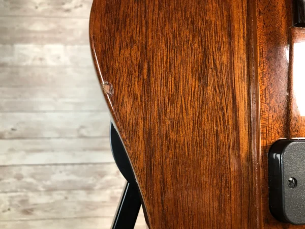 8Gibson Thunderbird Bass Walnut Used Gibson Thunderbird Bass Walnut Used