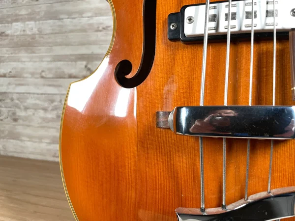 Eko 995 Violin Bass 1960s 7 Eko 995 Violin Bass 1960s