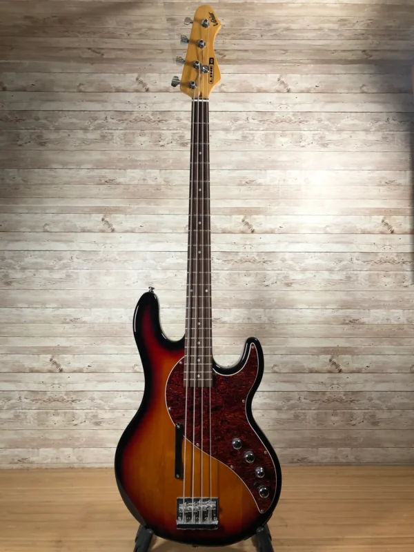 Line 6 Variax 700 Bass + XPS DI Used