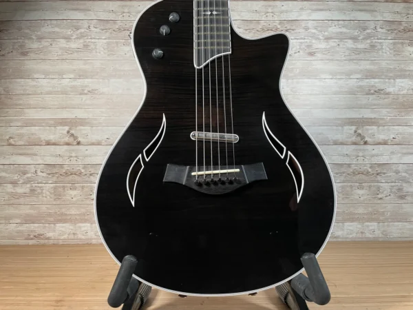 Taylor T5z Pro Thinline Acoustic/Electric Used