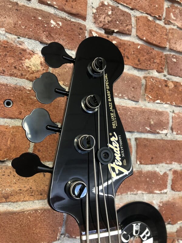 Fender Artist Series Duff McKagan Deluxe Precision Bass