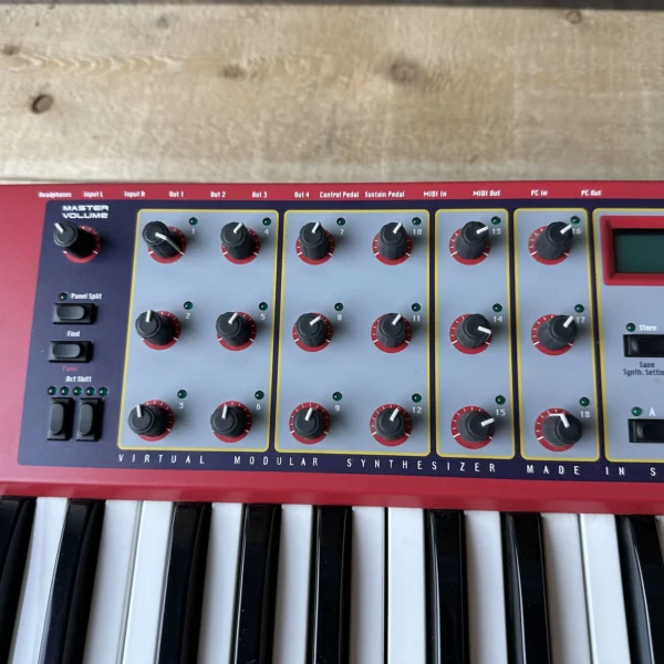 Nord Modular 25-Key Virtual Synthesizer 1997 - 2003 - Red